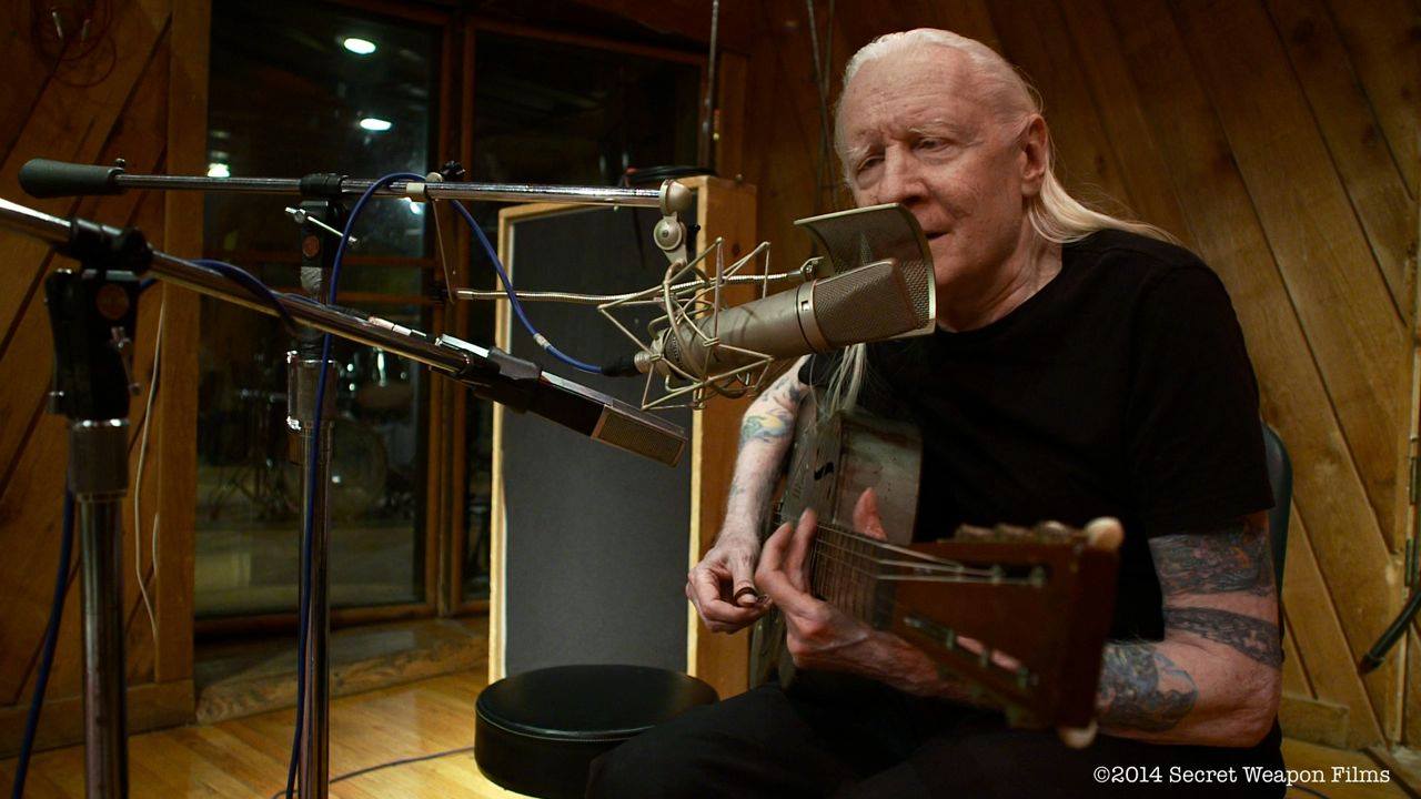 Johnny Winter Down and Dirty. In-Edit 2014